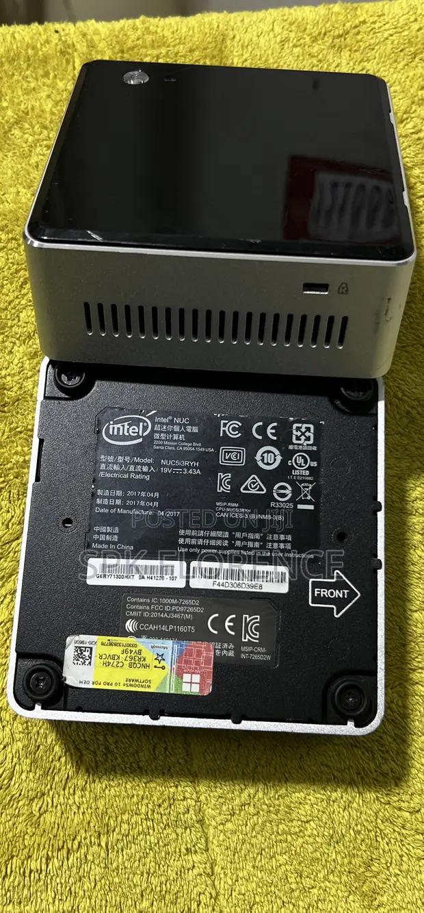 Intel NUC 5i3RYH Mini Desktop Computer - 1