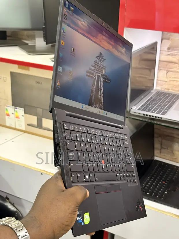 Lenovo ThinkPad X1 Carbon Laptop (Used) - 1