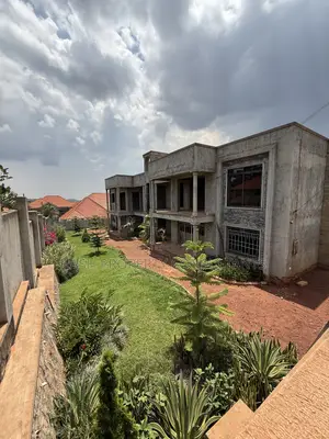 3-Bedroom Apartment for Sale in Akright City, Central Division