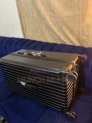 RIMOWA Original Trunk Plus Suitcase