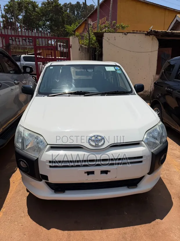 Toyota Probox 1.5 DX 2WD 2017 White - 1