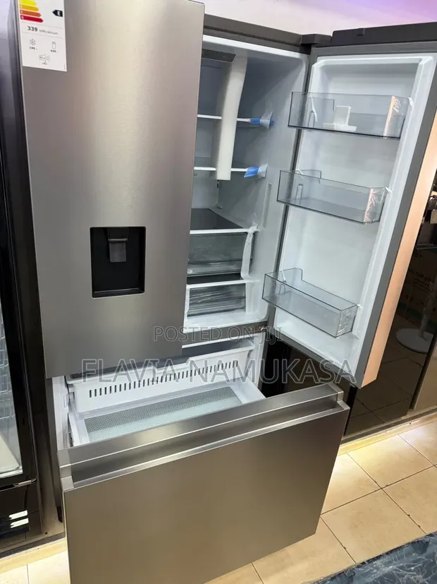 Hisense 820 Litres French Door Fridge - 1