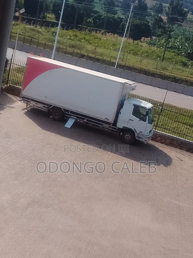 Used Freezer Truck - 1
