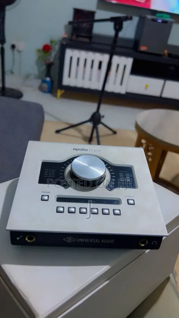 Apollo Twin Sound Card - 1