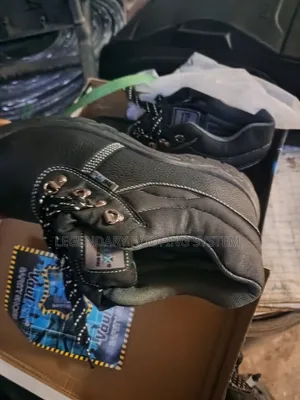 Amblers Safety Boots - Brand New