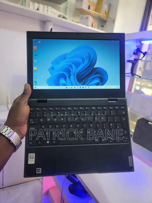 Lenovo Laptop 4GB RAM, 60GB SSD - 1