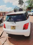 Toyota IST 2005 White - 3