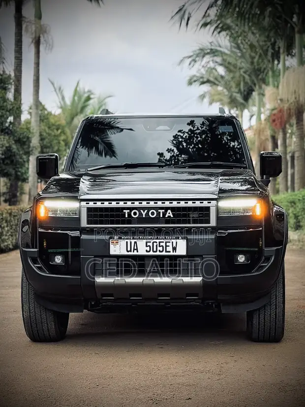 Toyota Land Cruiser 2025 Black - 1