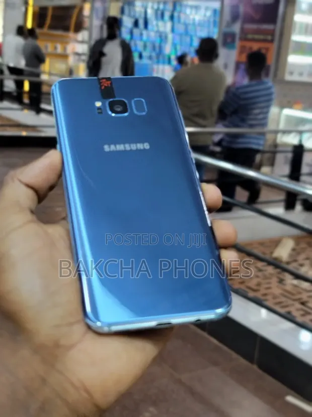 New Samsung Galaxy S8 64GB Blue - 1