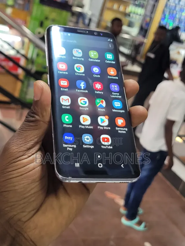 New Samsung Galaxy S8 64GB Gray - 1