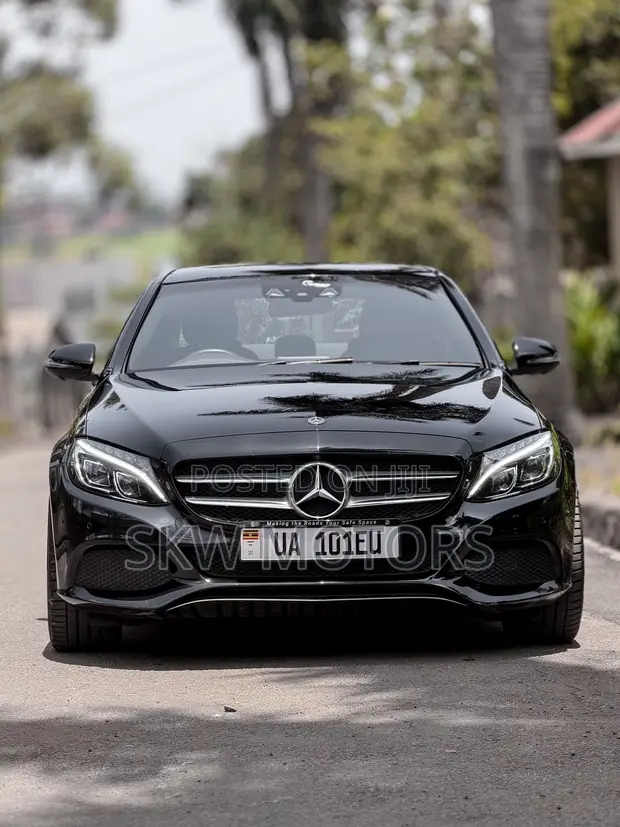 Mercedes-Benz C200 2017 White - 1