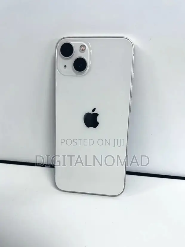 Apple iPhone 13 128GB White - 1