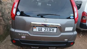 Nissan X-Trail 2012 Silver Automatic