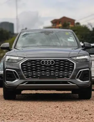 Audi Q5 S-Line Coupe Quattro 2021