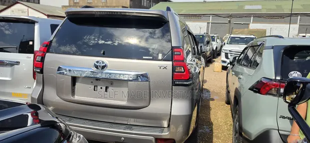 Toyota Land Cruiser Prado 2021 - Ivory - 1