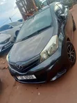 Toyota Vitz 1.3 AWD 2012 Maroon - 2
