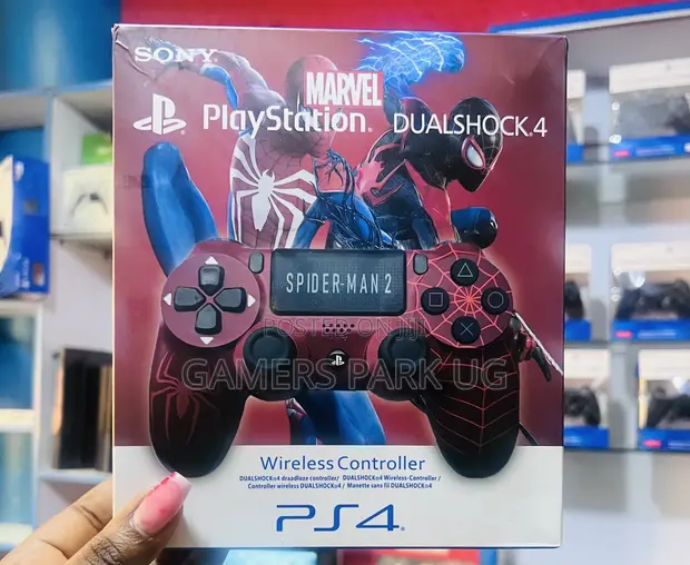 PlayStation 4 Spider-Man Customized Controller - 1