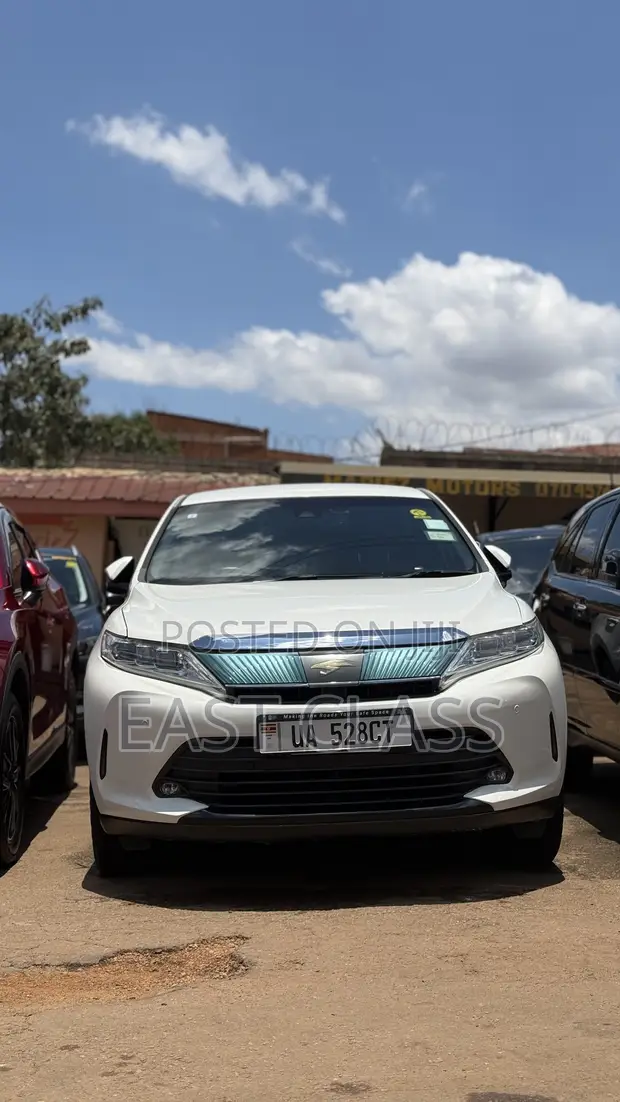 Toyota Harrier 2.0 2017 White - 1