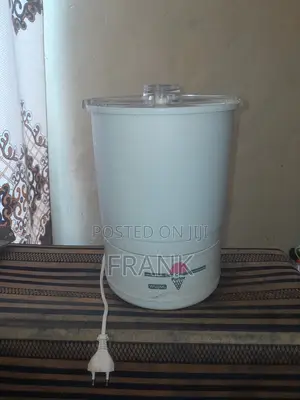 Waring Ice Cream Parlor Ice Cream Maker - Working