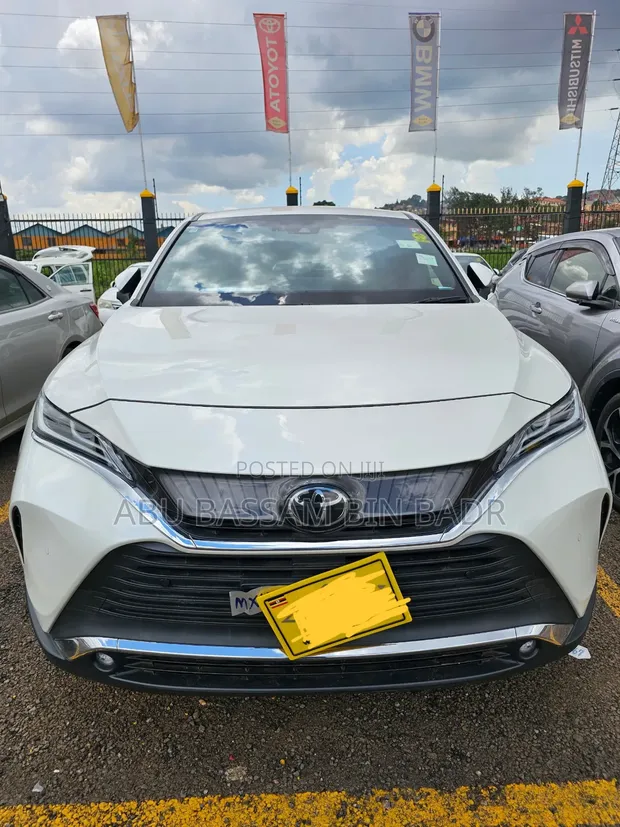 Toyota Harrier 2.0 2021 White - 1