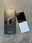 New Samsung Galaxy Z Flip6 256GB Black - 2
