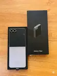 New Samsung Galaxy Z Flip6 256GB White - 2