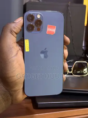 Apple iPhone 12 Pro 256GB Blue
