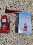 Car Hydraulic Bottle Jack (6 Tonne) - 1