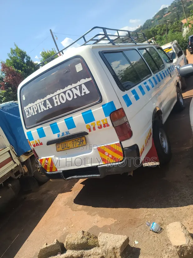 Toyota HiAce 2008 - Local Used - 1