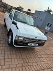 Nissan Pick-Up 2000 White - 3
