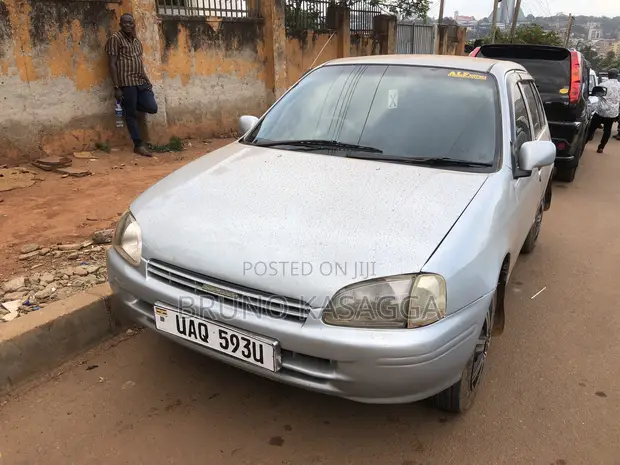Toyota Starlet 1998 Silver - 1