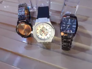 Wrist Watches Under 40,000 UGX
