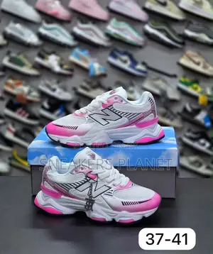 New Balance Sneakers - Sport Style