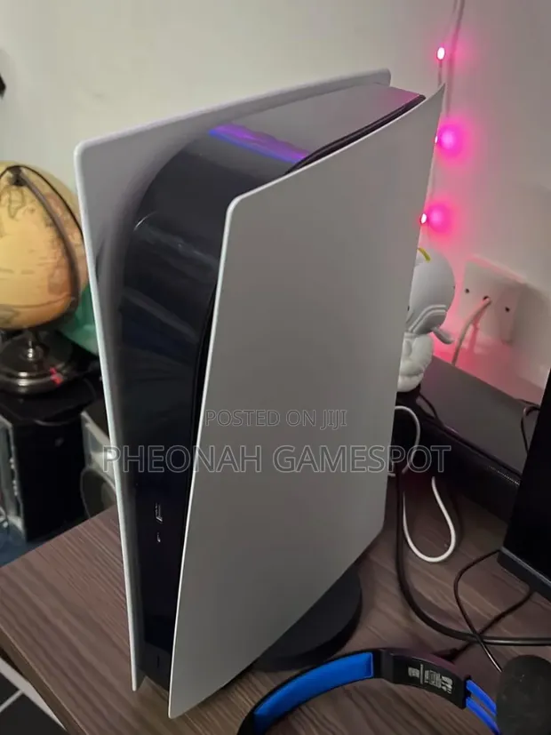 Playstation 5 Standard Disc Edition - 1