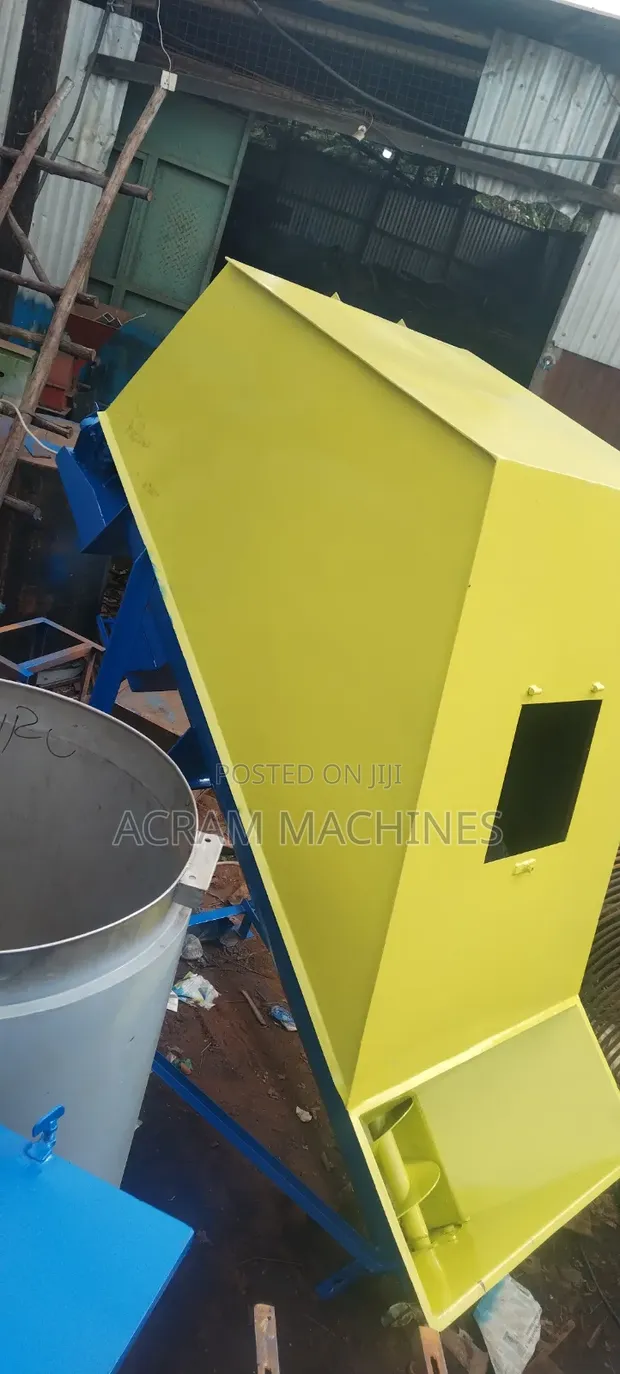 Diagonal Feed Mixer - 1 Ton Capacity - 1