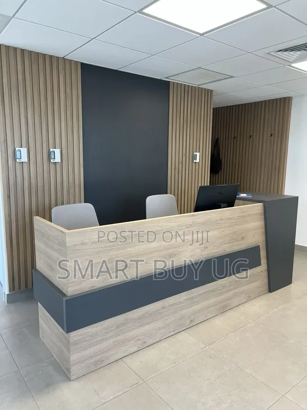 2-Meter Executive Reception Desk with Gray Accents - 1