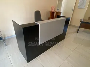 5ft White & Black Modern Reception Desk