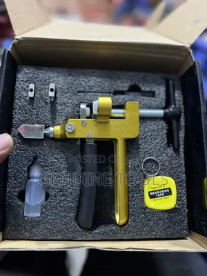 Brand New Manual Tile & Glass Cutter with Spare Heads