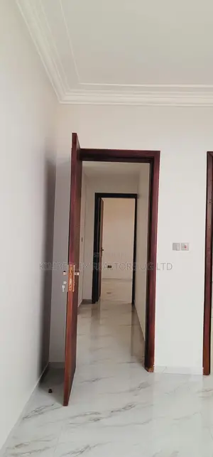 6-Bedroom House for Sale in Bwebajja, Entebbe Road