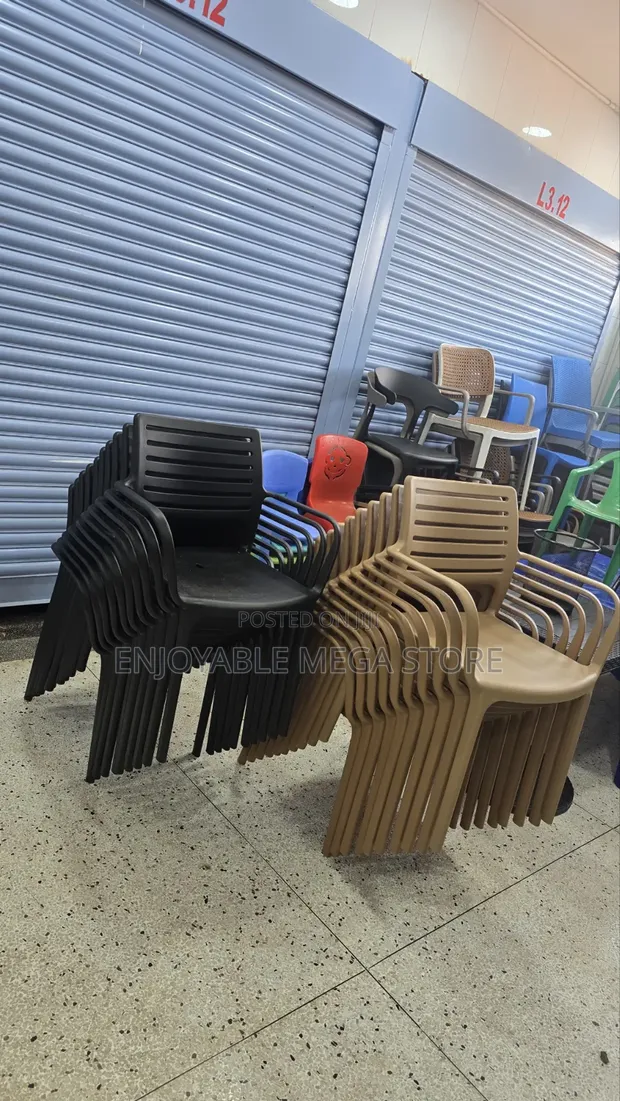 Stackable Outdoor Plastic Chairs with Armrests - 1