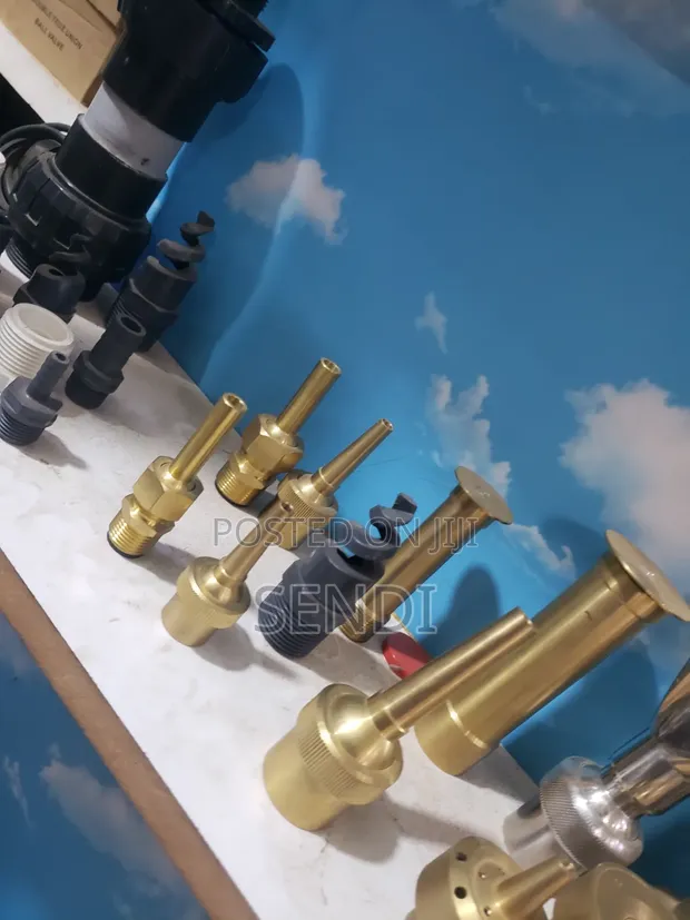 Fountain Nozzle for Ponds and Displays - 1