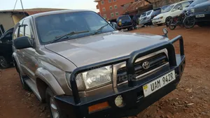 Toyota Hilux Surf 2002