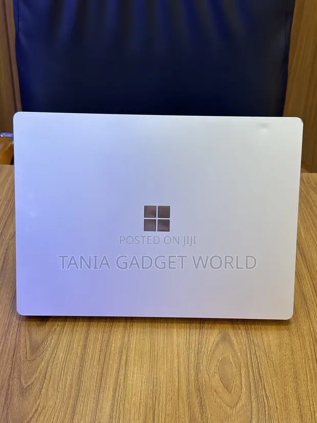 Microsoft Surface Laptop 3 16GB Intel Core i7 256GB SSD - 1