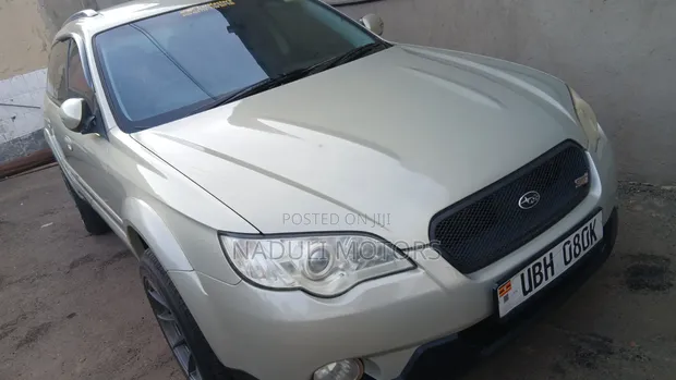 Subaru Outback 2007 Silver - 1