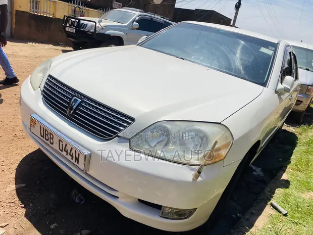 Toyota Mark II Grande 2002 - 1