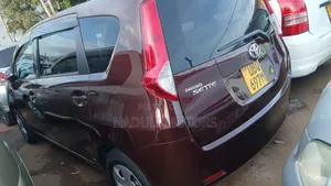 Toyota Passo Sette 1.5 FWD 2010