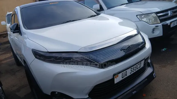 Toyota Harrier 2015 White - 1