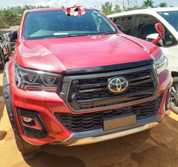 Toyota Hilux 2019 Red Double Cabin - 1