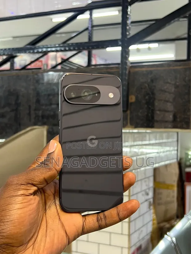 Google Pixel 9 128GB Black - 1