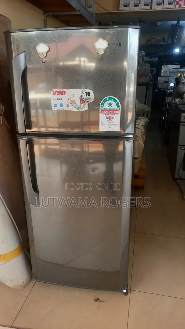 Avon Refrigerator 280L - Used - 1